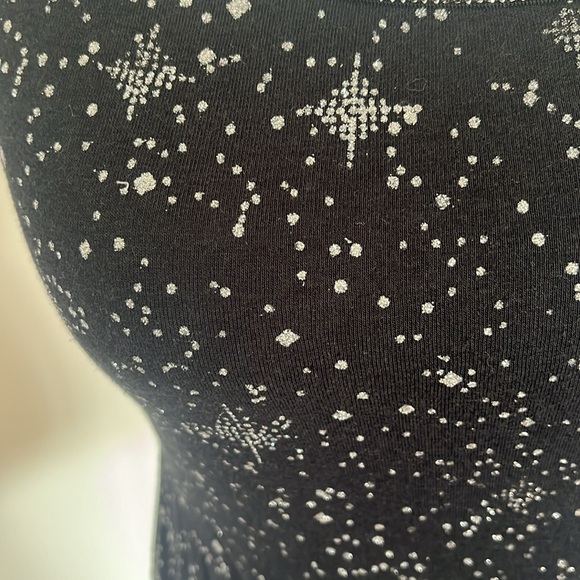 %90 Cotton  %10 Lycra shiny black crop top - Picture 3 of 5